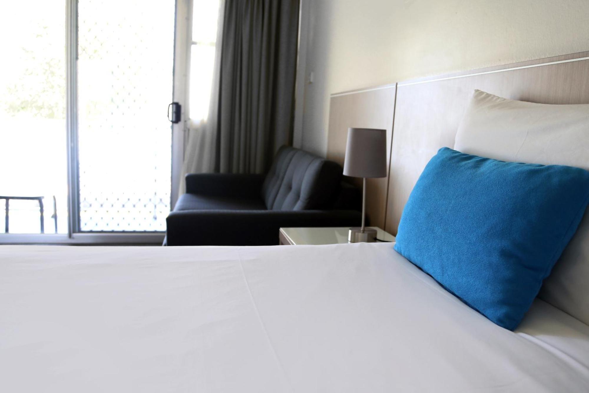Zorba Waterfront Motel Batemans Bay Dış mekan fotoğraf
