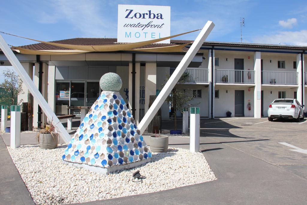 Zorba Waterfront Motel Batemans Bay Dış mekan fotoğraf
