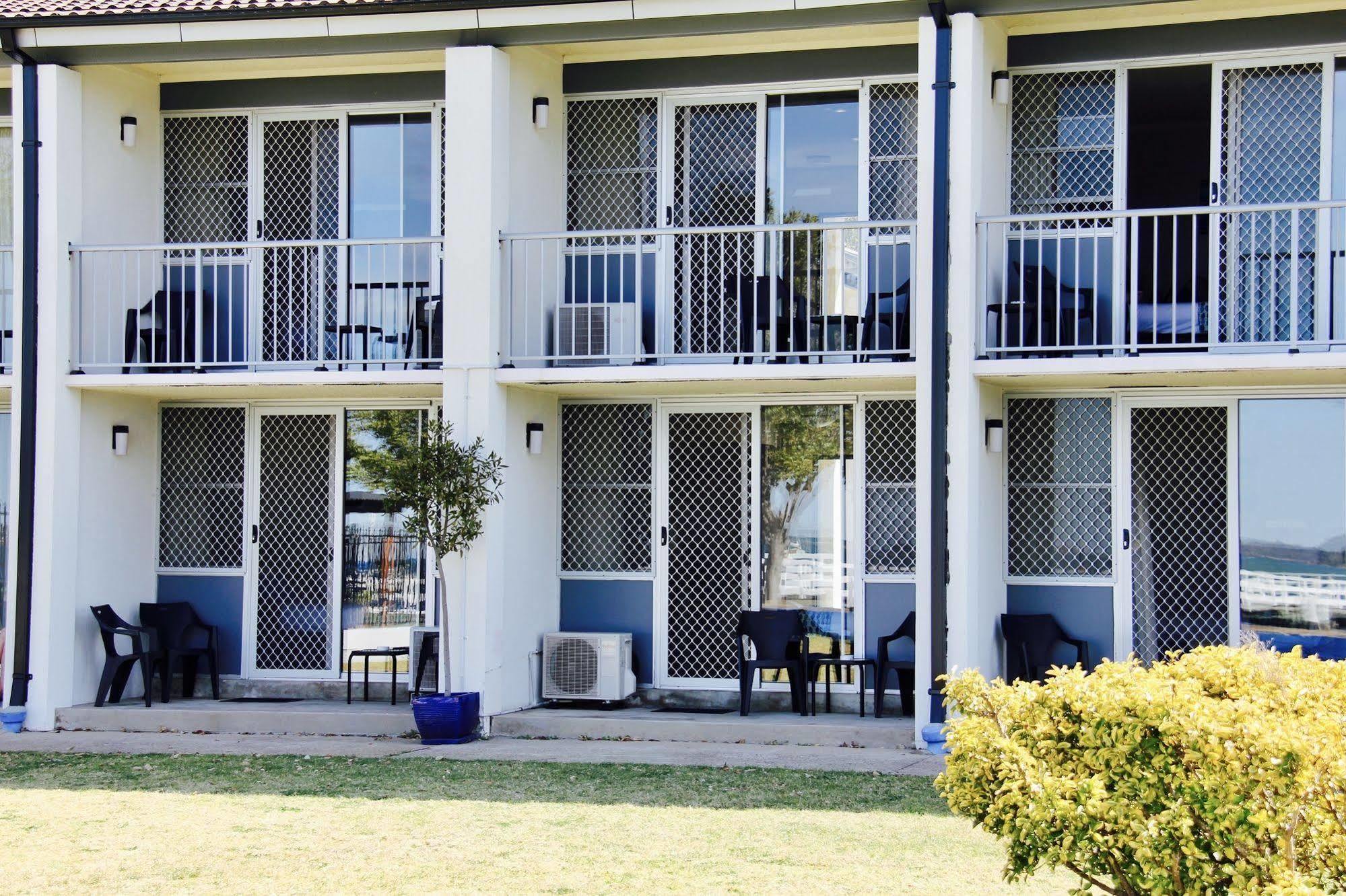 Zorba Waterfront Motel Batemans Bay Dış mekan fotoğraf