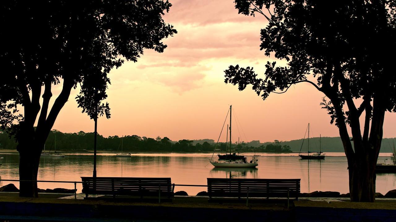 Zorba Waterfront Motel Batemans Bay Dış mekan fotoğraf