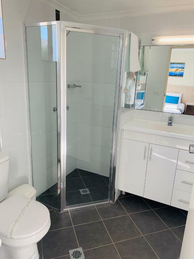 Zorba Waterfront Motel Batemans Bay Dış mekan fotoğraf